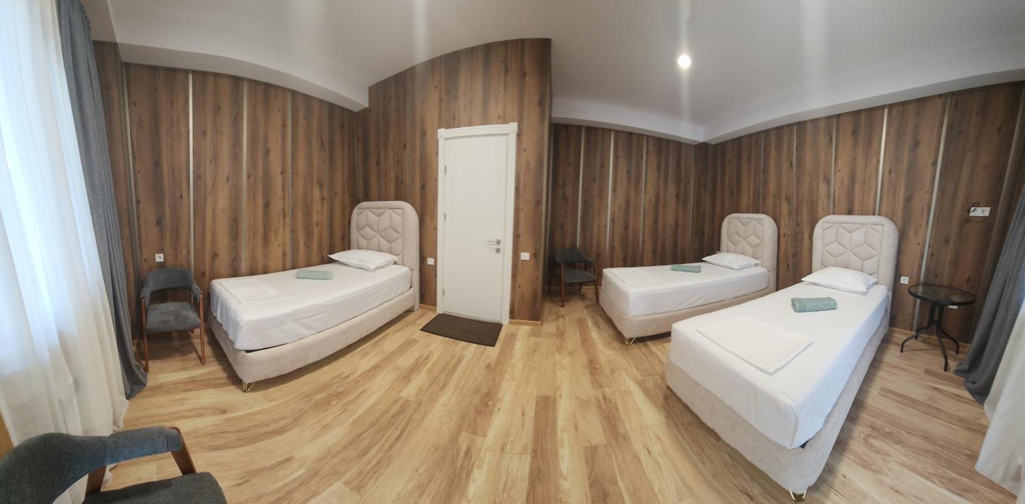 Khorgo Hotel Gori Exterior foto
